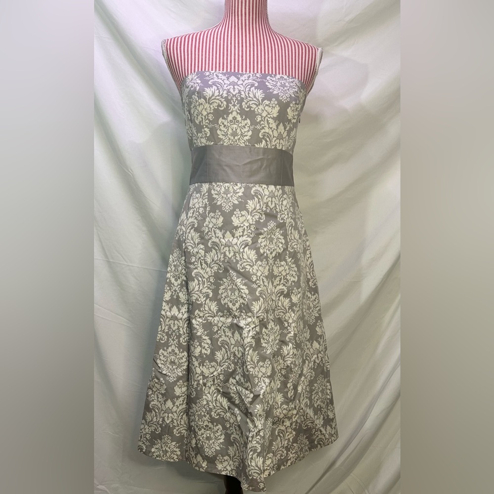 Ann Taylor Loft Gray Floral Cotton Strapless Dress A-Line Midi Cocktail Sz 4